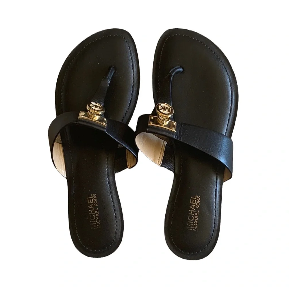 ❓MICHAEL KORS Black Leather Hamilton Gold Locket Sandals, size 6 - Picture 1 of 5